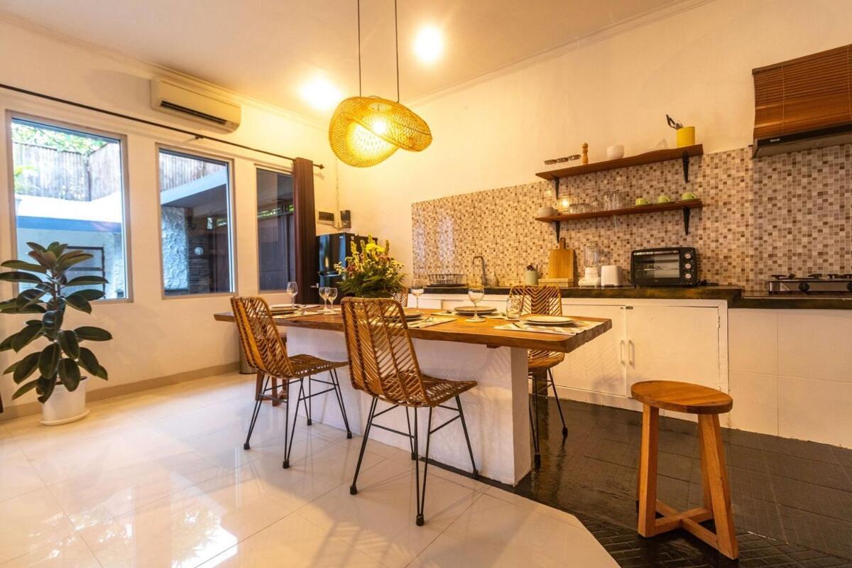 Great Value Amarathi 3br With Pool Villa Seminyak (Bali)